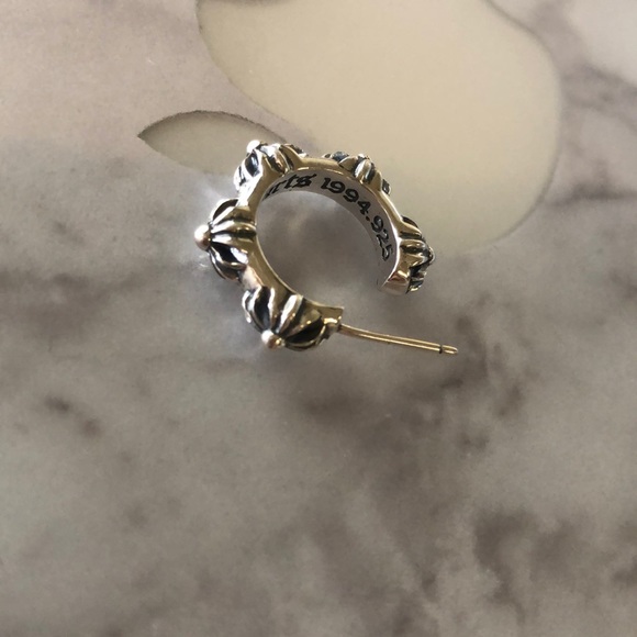 Chrome Hearts Half Hoop singular earring - Picture 5 of 7